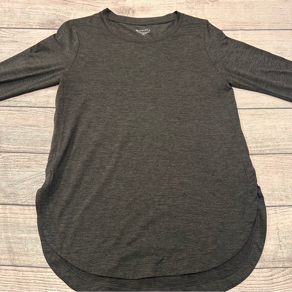 Women’s Athleta long sleeve top - Picture 1 of 12